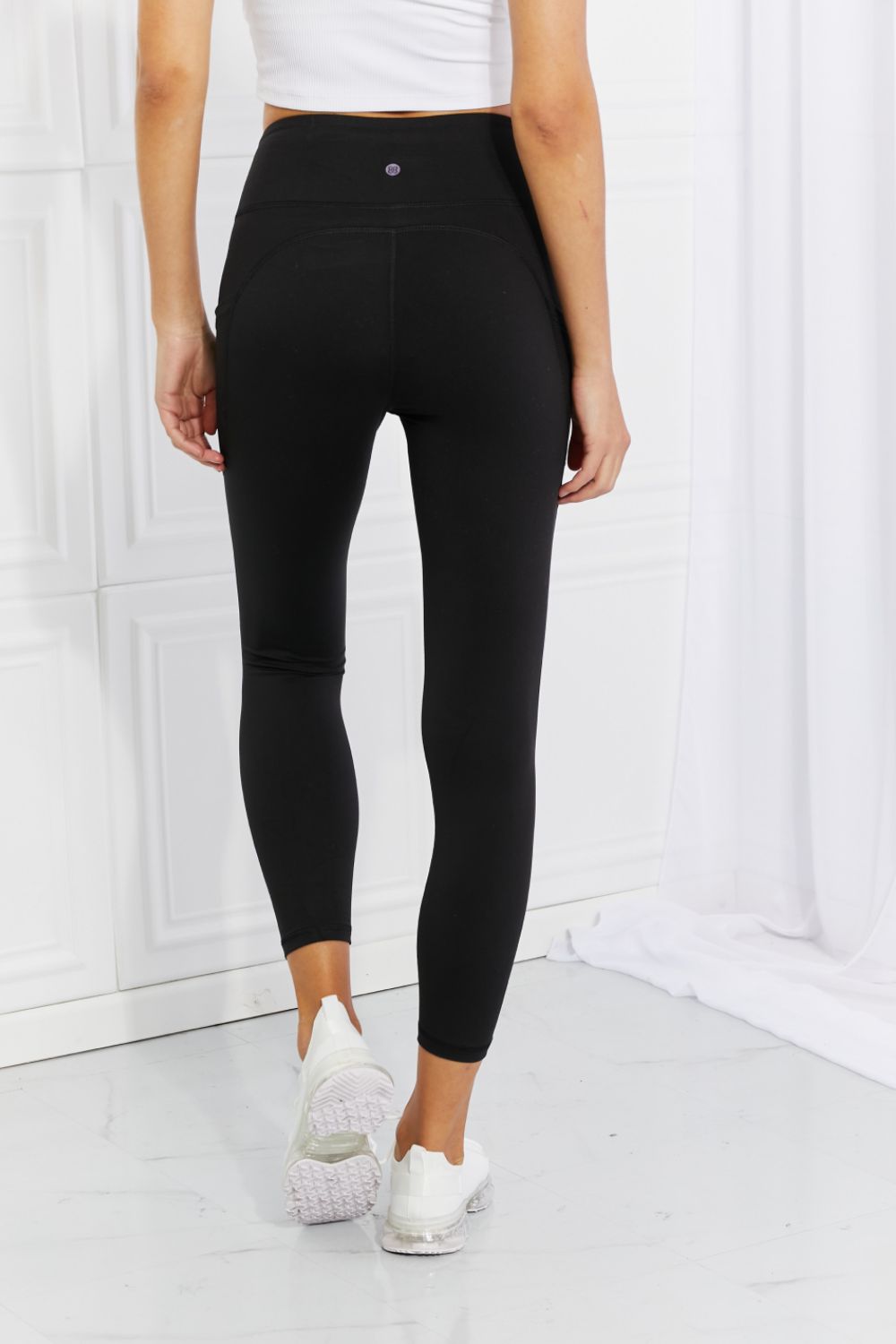 Strengthen and Lengthen Reflective Dot Active Leggings