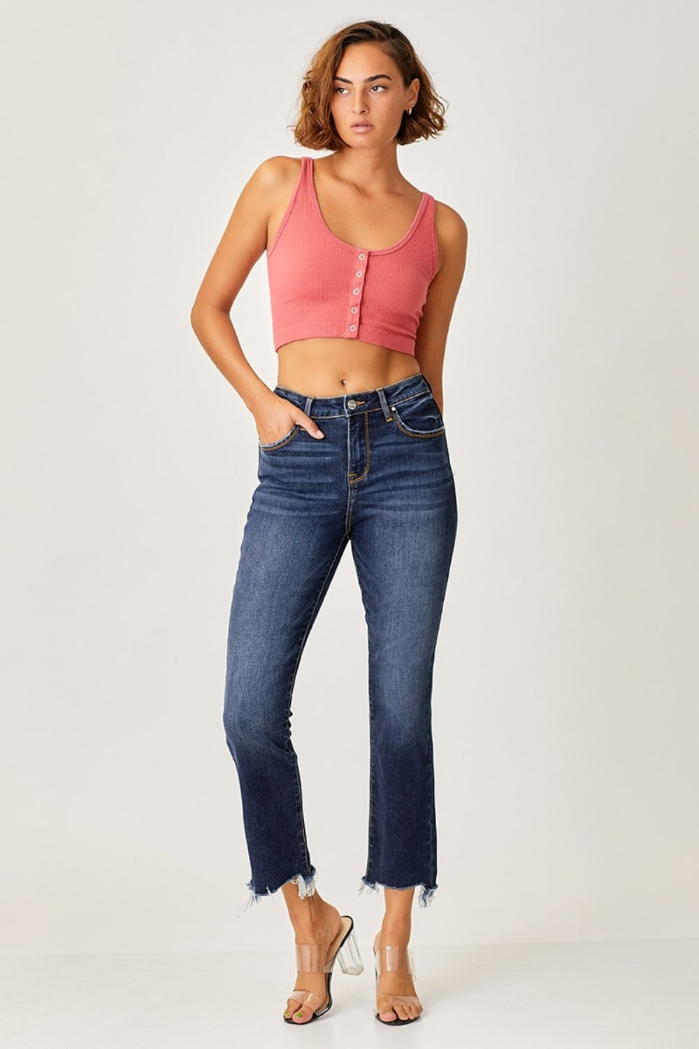 Frayed Hem Cropped Straight Jeans