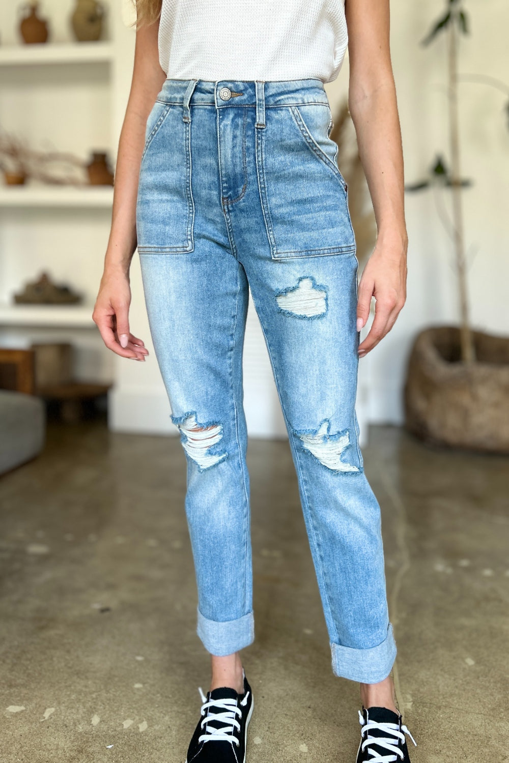 Distressed Straight Jeans with Patch Pockets