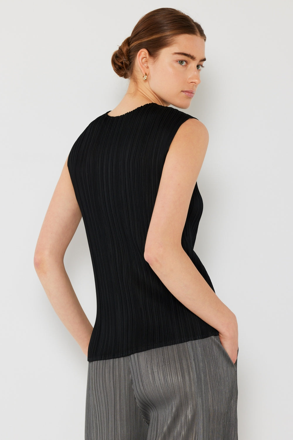 Pleated Sleeveless Crewneck Tank