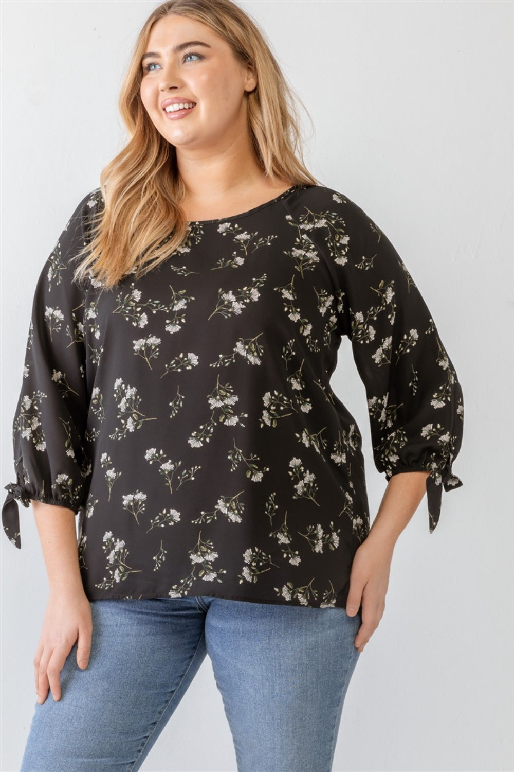 Plus Size Floral Round Neck Blouse