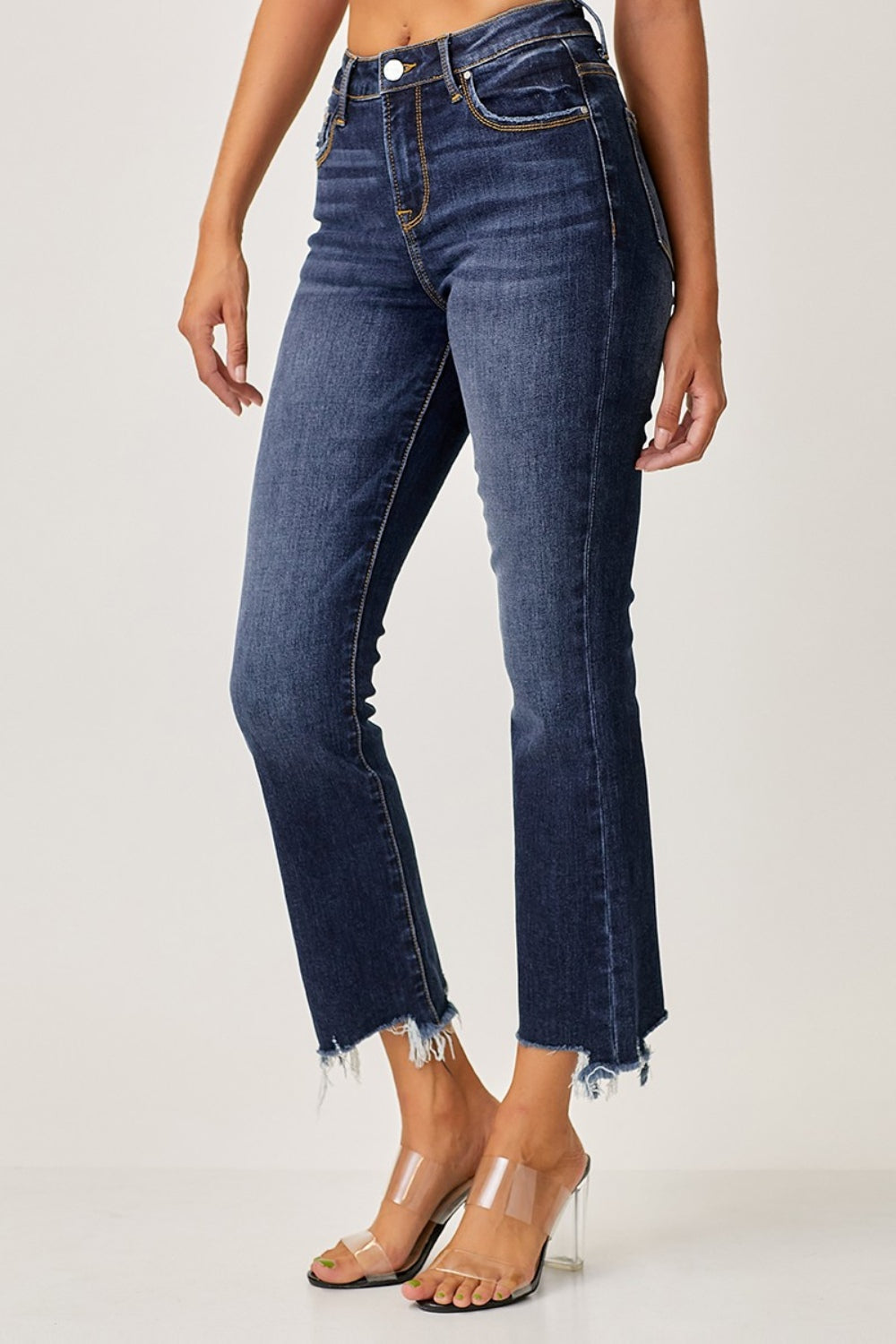 Frayed Hem Cropped Straight Jeans